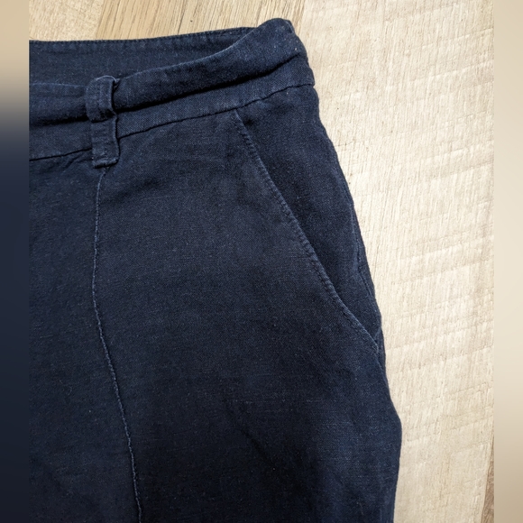 Ann Taylor Loft Navy Blue Linen Blend shorts - Picture 9 of 9